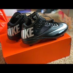 Men’s Nike code Pro football cleats